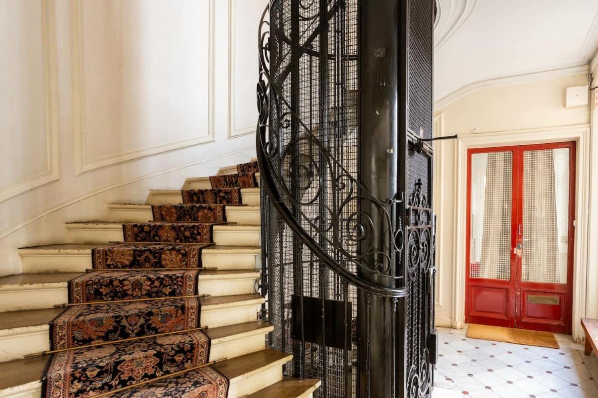 Bel Appartement Dans Le 9Eme Párizs Kültér fotó